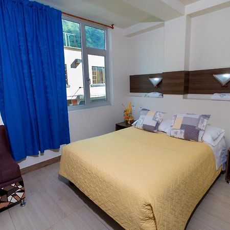 באניוס Hotel La Cumbre מראה חיצוני תמונה