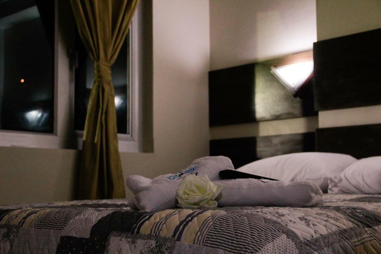 באניוס Hotel La Cumbre מראה חיצוני תמונה